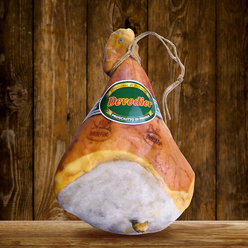 Primo prosciutto presente<br> sulla guida “Il Golosario”
