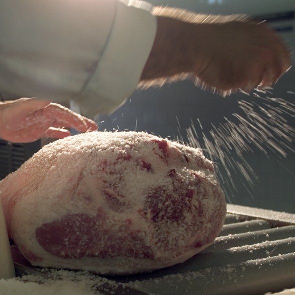 Rinnovamento della linea di lavorazione del prosciutto fresco